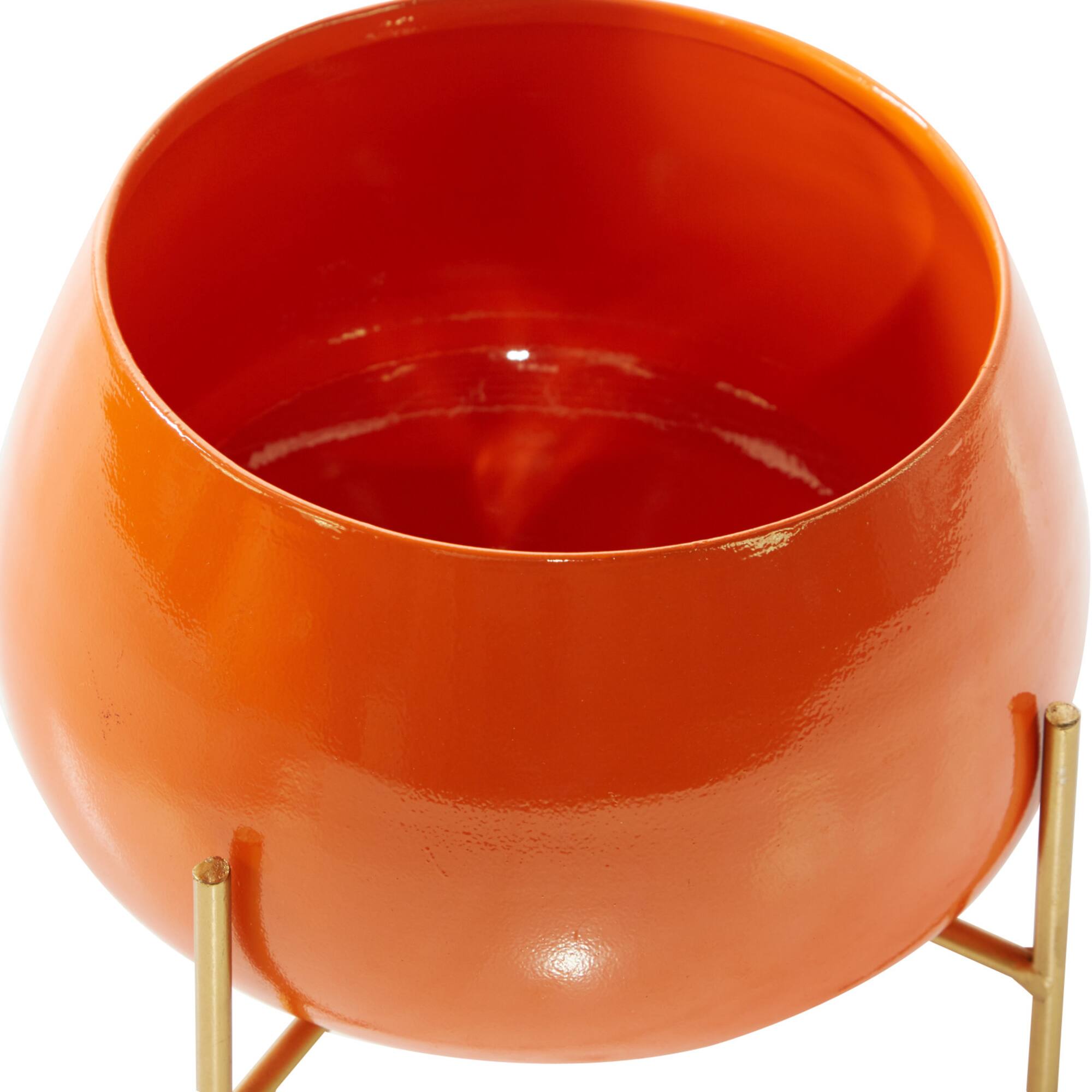 Metal Round Contemporary Planter Set
